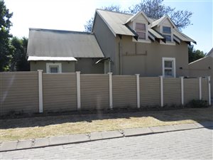3 Bed House in Halfway Gardens
