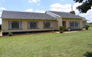 8.4 ha Smallholding in Valley Settlements AH