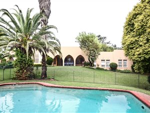4 Bed House in Morningside Manor