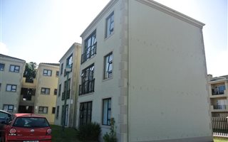 2 Bedroom Apartment in Parklands
