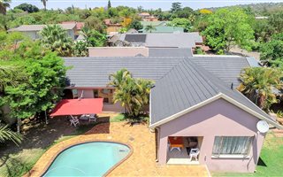 4 Bedroom House in Waterkloof Glen