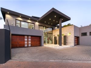 5 Bed House in Bedfordview