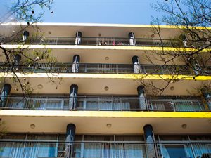 Bachelor apartment in Pretoria Central