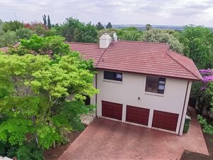 6 Bed House in Lonehill
