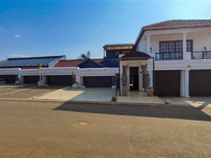 12 Bed House in Tembisa