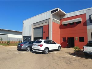 636 m² Industrial space in Cornubia