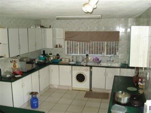 3 Bed House in Roodepoort North