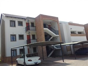 2 Bed Apartment in Montana Park