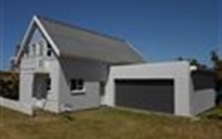 3 Bedroom House in Cosy Corner