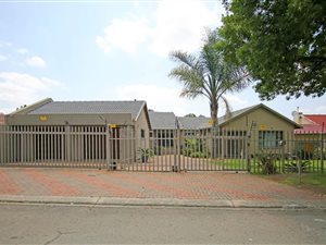 3 Bed House in Mackenzie Park