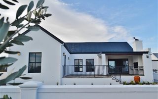 3 Bedroom House in Croydon Olive Estate