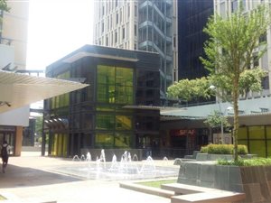 90 m² Retail Space in Hatfield