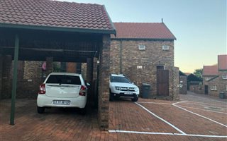3 Bedroom Duplex in Garsfontein