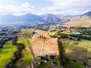 29 ha Farm in Franschhoek