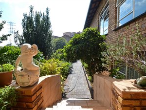 5 Bed House in Helderkruin