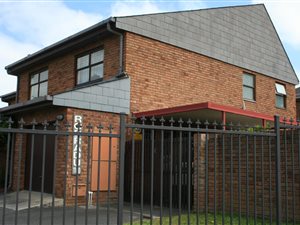 3 Bed Duplex in Die Wingerd