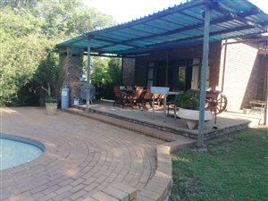 6 Bed House in Glen Austin