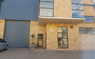722 m² Industrial space in Ormonde