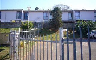 4 Bedroom Duplex in Woodhaven