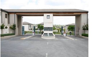 3 Bedroom Cluster in Wendywood