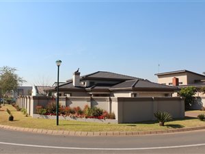 3 Bed House in Raslouw Manor