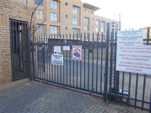 1 Bedroom Flat in Kanoniers Park