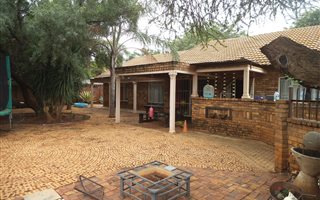 3 Bedroom House in Chroom Park