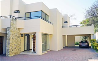 4 Bedroom Cluster in Hurlingham