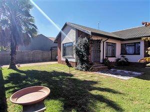 4 Bed House in Eldorado Park