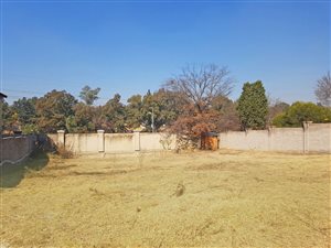 885 m² Land available in Bryanston