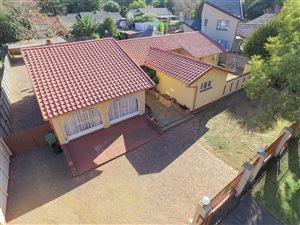 4 Bed House in Brackendowns
