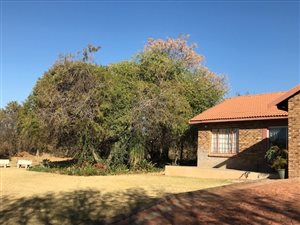 2 Bed Garden Cottage in Pebble Rock