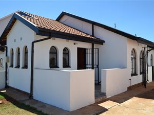 3 Bed House in Lenasia South