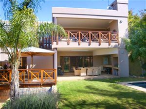 4 Bedroom House in Hurlingham Manor
