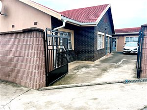 6 Bed House in Inanda
