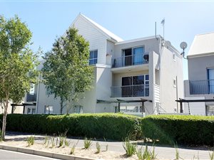 2 Bed Apartment in Burgundy Estate