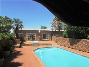 3 Bed House in Stefanopark