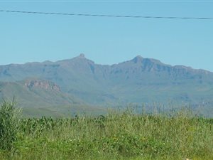 2012 m² Land available in Underberg