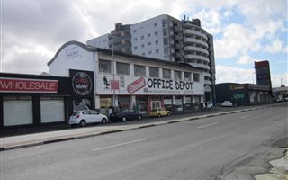 535 m² Commercial space in Walmer Estate