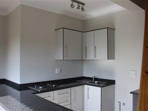 1 Bed Garden Cottage in Mooikloof Equestrian Estate