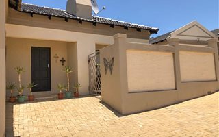 2 Bedroom Townhouse in Doringkruin