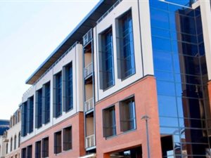 513 m² Commercial space in New Town Centre