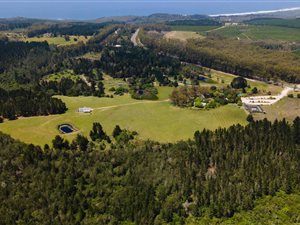 54 ha Farm in The Crags