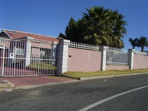 3 Bed House in Tulisa Park