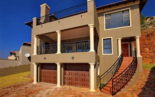 4 Bedroom Cluster in Allens Nek