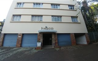 2 Bedroom Apartment in Manor Gardens