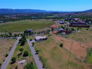 848 m² Land available in Meerhof