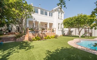 5 Bedroom House in Kenilworth Upper