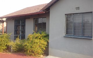 3 Bedroom House in Kamagugu