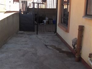 2 Bedroom House in Kwa Thema